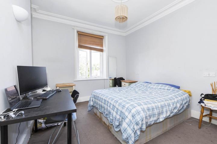 Stunning Apartment Lymington Road, West Hampstead